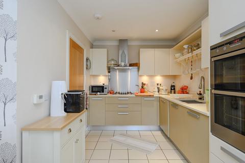 undefined, Halcyon Close, Oxshott, KT22