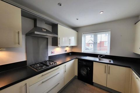 2 bedroom house to rent, Lewis Road, Hawkinge