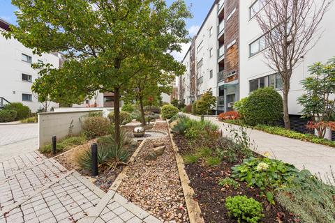 2 bedroom flat for sale, Montpellier Grove, Cheltenham, GL50