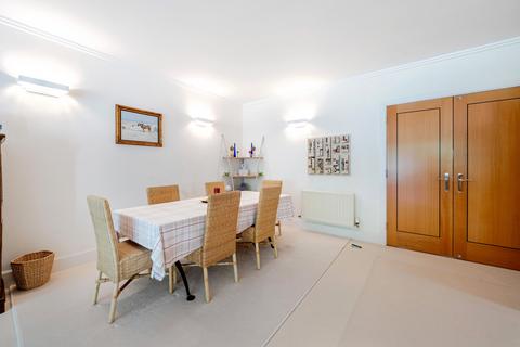 2 bedroom flat for sale, Montpellier Grove, Cheltenham, GL50