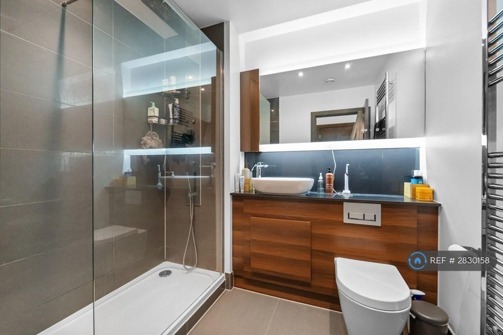 Bedroom 1 En Suite