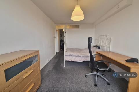 2 bedroom flat to rent, Kenrick House, Birmingham, B16