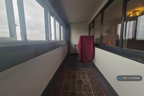2 bedroom flat to rent, Kenrick House, Birmingham, B16