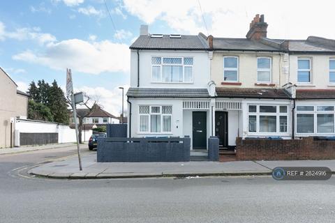 undefined, Lakehall Road, Thornton Heath, CR7