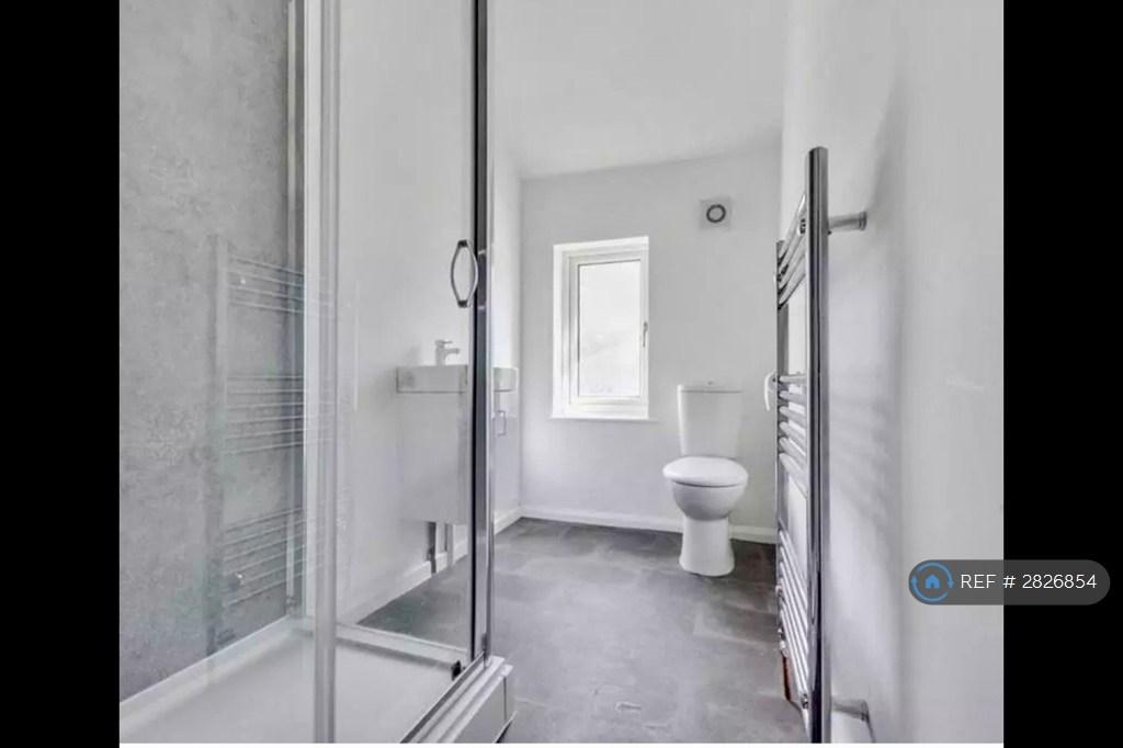 Upstairs Bathroom