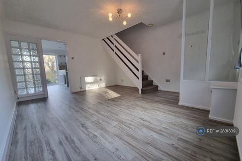 3 bedroom terraced house to rent, Spenlow Drive, Kent, ME5