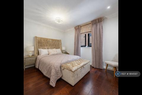 2 bedroom flat to rent, Point West, London, SW7