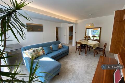 Kestrel House, London, SW11