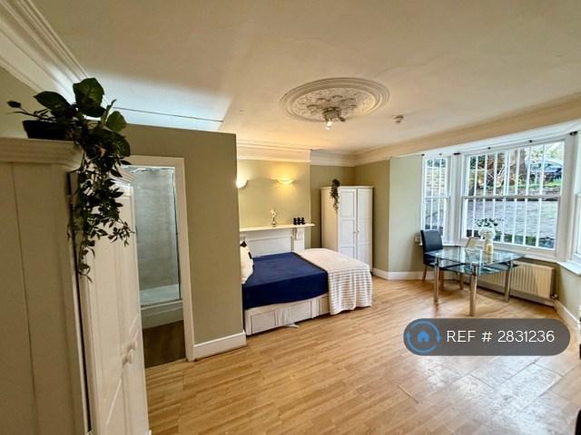 Room10