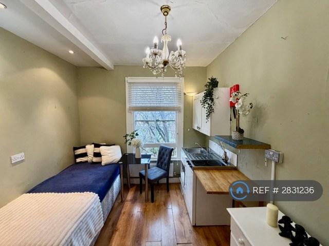 Room1