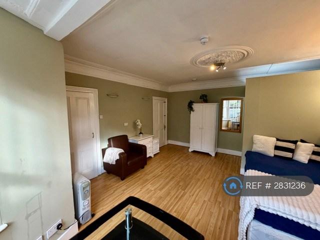Room10