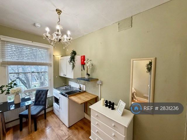 Room1