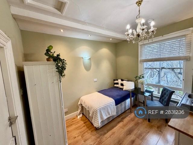 Room1
