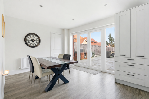 undefined, Mallard Crescent, Luton LU1