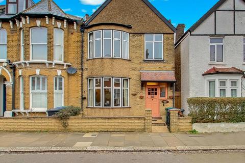 Leicester Road, London