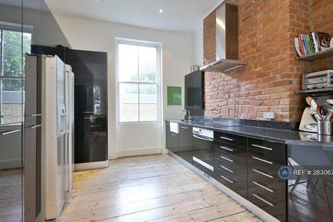 undefined, Morton Road, London, N1