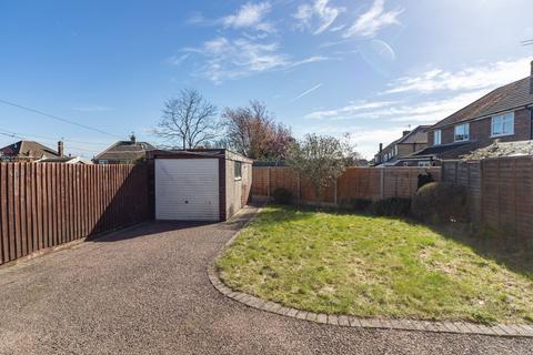 2 bedroom detached bungalow for sale, Farndale Drive, Loughborough, LE11