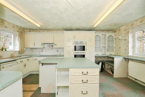 4 bedroom townhouse for sale, Benland, Bretton, Peterborough