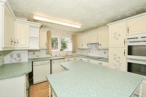 4 bedroom townhouse for sale, Benland, Bretton, Peterborough