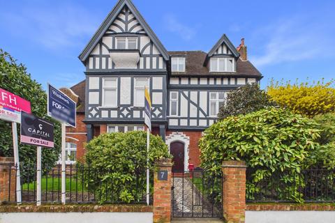 undefined, 7 Oaklands Road, Kent BR1