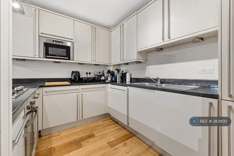 1 bedroom flat to rent, Meridian Court, London, SE15