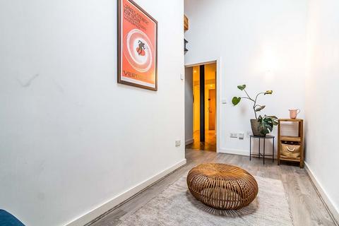 2 bedroom apartment to rent, Blantyre Street, Manchester M15