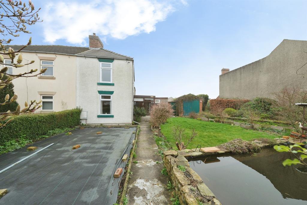 3 bedroom semi-detached house for sale