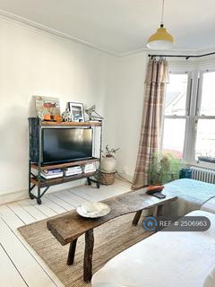 2 bedroom flat to rent, Warren Road, London, E10