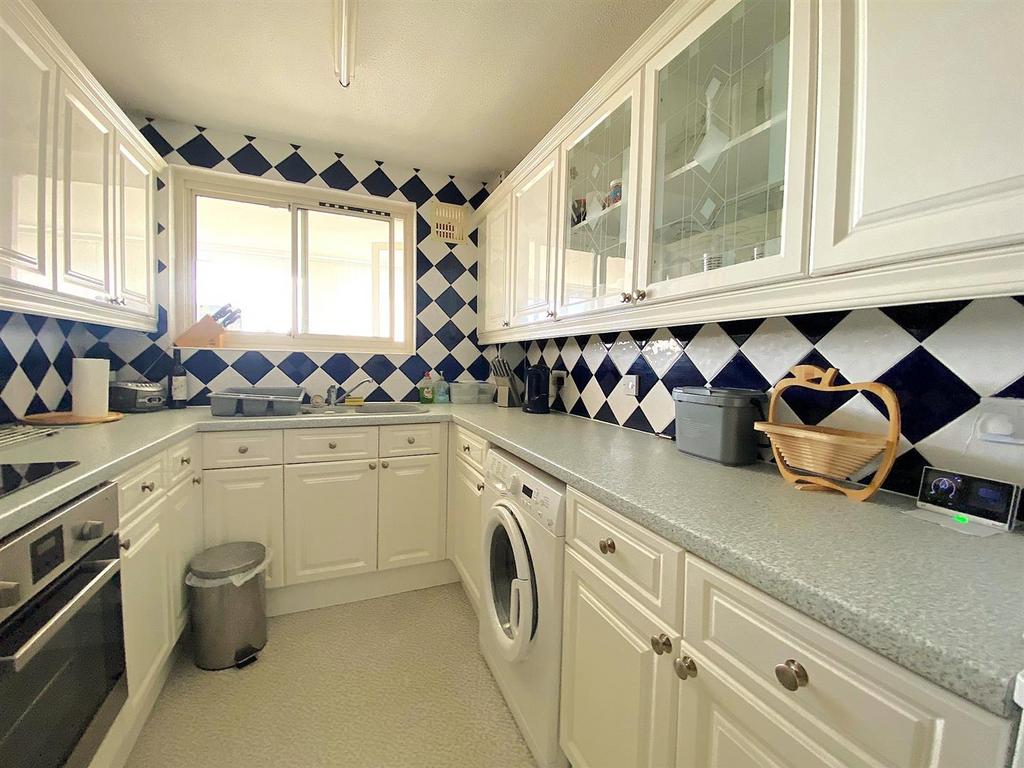 14 Barbados - Kitchen.jpg