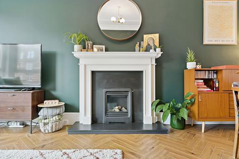 2 bedroom flat for sale, 17 Craigmillar Road, Flat 1/2, Battlefield, Glasgow, G42 9JZ