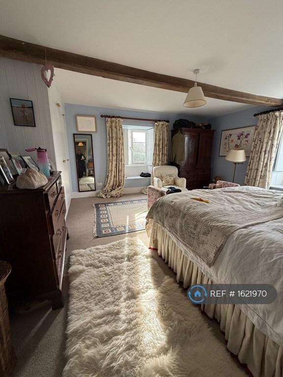 Bedroom 1b