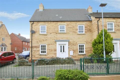 3 bedroom end of terrace house for sale, Primrose Fields, Bedfordshire MK41