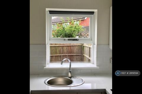 undefined, Hickman Close, London, E16