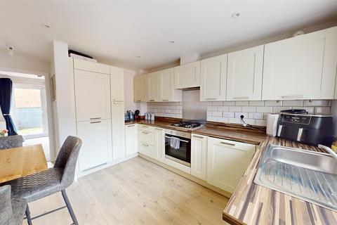 undefined, Denham Drive, Bradford