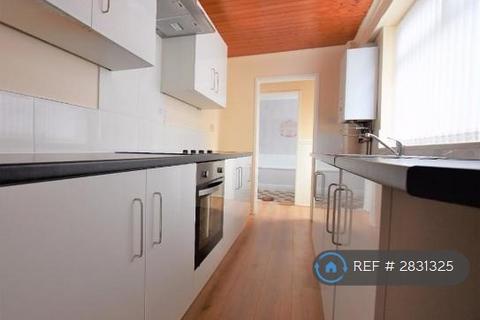 3 bedroom terraced house to rent, Newton Road, St. Helens, WA9
