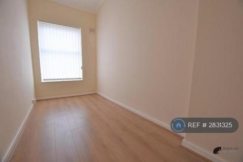 3 bedroom terraced house to rent, Newton Road, St. Helens, WA9