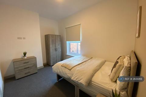 undefined, Shobnall St, Burton-On-Trent, DE14