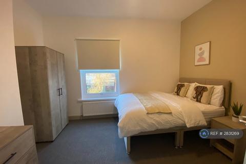 undefined, Shobnall St, Burton-On-Trent, DE14