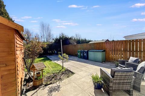 3 bedroom terraced house for sale, Hexham Avenue, Hebburn, NE31