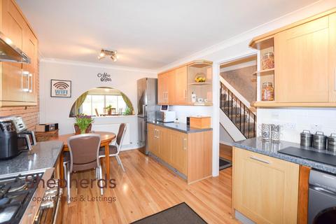 undefined, Dickson, West Cheshunt EN7