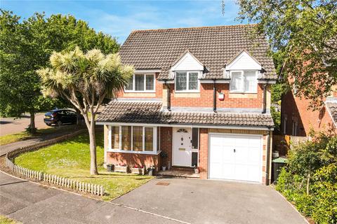 4 bedroom detached house for sale, Forest Oak Drive, New Milton, Hampshire, BH25
