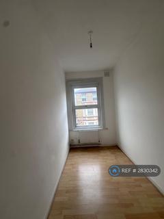 1 bedroom in a flat share to rent, Peak Hill Gardens, London, SE26