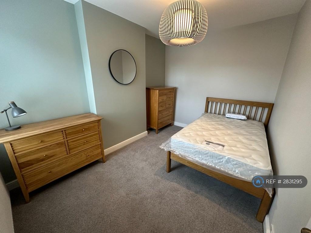 Bed 2 - Let