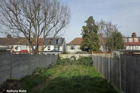 3 bedroom house for sale, Grenoble Gardens, Palmers Green, London N13