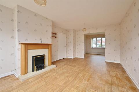 2 bedroom ground floor flat for sale, Cowdray Close, Bexhill-On-Sea
