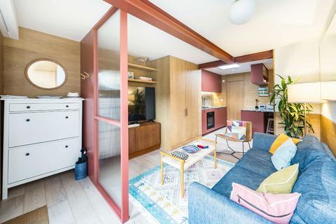 undefined, Hollies Way, London SW12