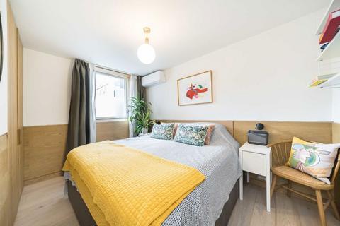 undefined, Hollies Way, London SW12