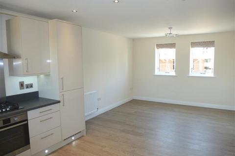 2 bedroom apartment to rent, Kingfisher Drive, MAIDENHEAD