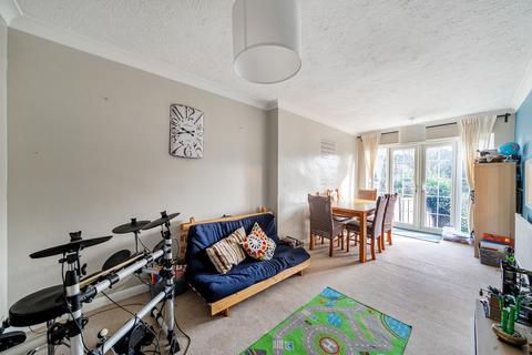 undefined, Cromwell Road, Caterham CR3