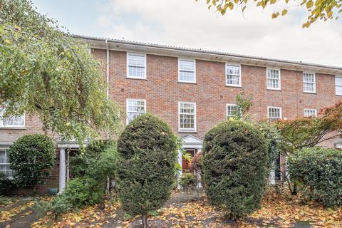 undefined, Woodville Gardens, Ealing, W5